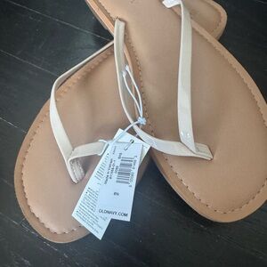 Old Navy Women's Tan Flip Flops